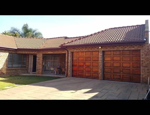 3 BEDROOM PROPERTY TO RENT IN AMBERFIELD GLEN